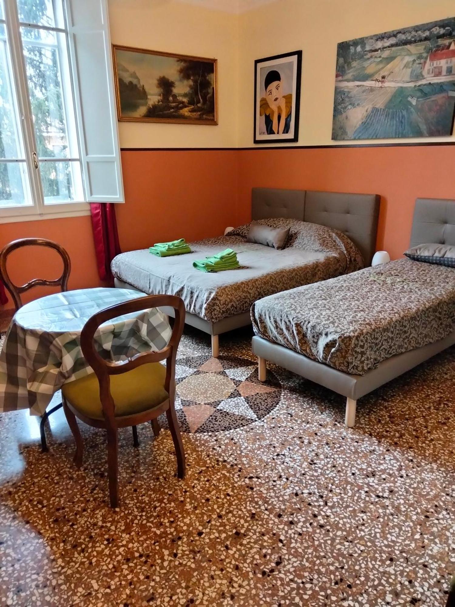 Sant'Orsola Palace - Rooms And Suites Bologna Kültér fotó